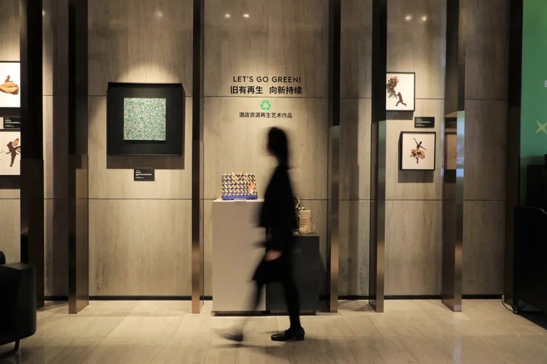 开业以来:酒店持续获得市场高度认可,不仅多次登顶万豪宾客之声“臻品之选”品牌亚太区排名榜榜首,更在携程长年保持4.85分的卓越口碑,被旅客誉为“都市静谧之所”“时髦避世的摩登秘境”。此次获奖,正是对其“绿色理念与卓越体验并存”发展模式的最佳肯定